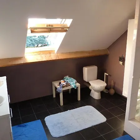 - Ein-zimmer-wohnung In Der Naehe Von Straenden